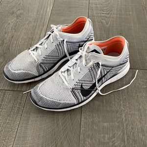 Nike Free Women’s Sneakers